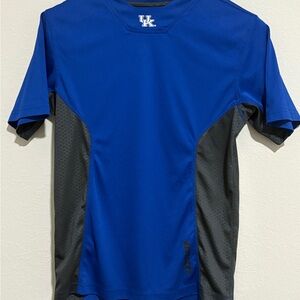 #073 Colosseum SMALL UK Performance Kentucky University Short Sleeve Shirt